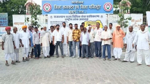 माइनिंग एवं हैवी ब्लास्टिंग को बंद करवाने की मांग को लेकर कलेक्टर को दिया ज्ञापन