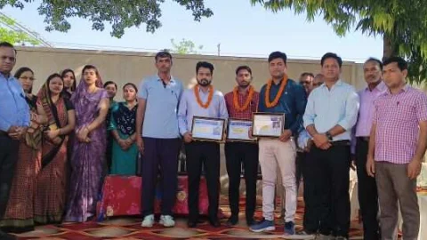 पूर्व विद्यार्थियों का राजकीय विभाग में चयन होने पर आशीर्वाद एवं अभिनंदन समारोह