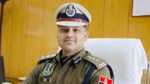 दो बिंदु Live Breaking के : सीकर के नए संभागीय आयुक्त और ये होंगे सीकर पुलिस के नए कप्तान