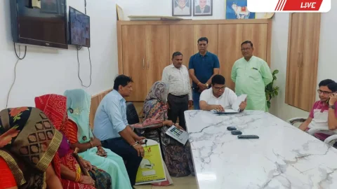 झुंझुनूं में निःशुल्क स्वास्थ्य शिविर: 198 लोगों को मिला स्वास्थ्य लाभ