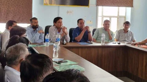 सोनोग्राफी सेंटर संचालक पीसीपीएनडीटी एक्ट की पालना सुनिश्चित करें