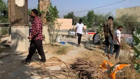 कुएं में गिरने से युवक की मौत, सफाई करते समय फिसला युवक का पांव