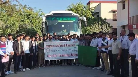 एस.एम.टी.आई के 49 प्रशिक्षणार्थी ट्रेनिंग के लिए मानेसर रवाना