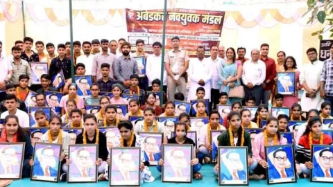 किशोरपुरा ग्राम पंचायत के अभिनंदन समारोह में 102 प्रतिभाओ को किया सम्मानित