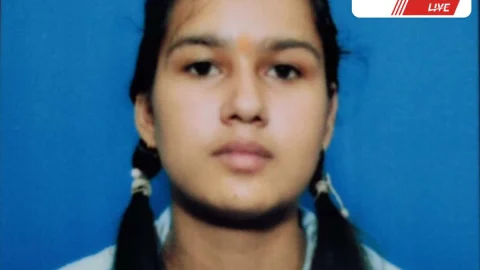 बुहाना की रीतिका बनी झुंझुनूं जिला टॉपर, 98.20% अंक प्राप्त किए