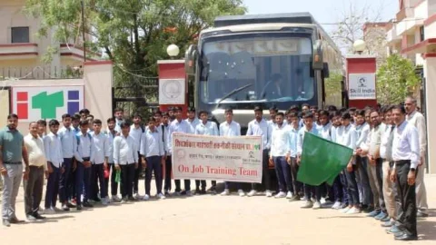 ऑन जॉब ट्रेनिंग के लिए संस्थान के 45 प्रशिक्षणार्थी रवाना