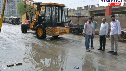 Sikar News- बारिश पूर्व तैयारी: एडीएम ने जलभराव प्रभावित क्षेत्र देखे