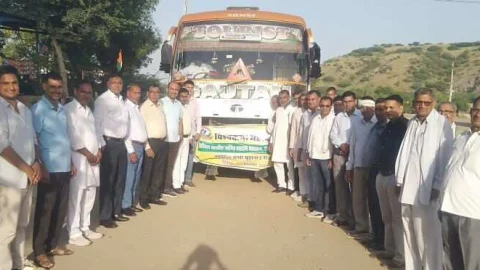 जयपुर में आयोजित विश्वकर्मा महाकुंभ में बुहाना से बस हुई रवाना