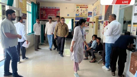 सीकर में चिकित्सा संस्थानों का निरीक्षण, व्यवस्थाओं की समीक्षा