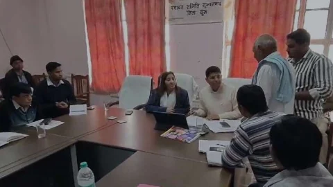 चूरू जिला कलेक्टर पुष्पा सत्यानी रही सुजानगढ़ दौरे पर