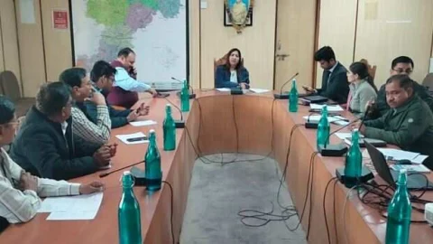 कार्यालयों का रखें उचित रख-रखाव, अधिकारी बरतें गंभीरता – सत्यानी