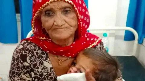 दो साल के बच्चे का कुत्ते ने नोच खाया चेहरा