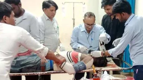 हाई वॉल्टेज लाइन के कार्य के दौरान हादसा, मजदूर गंभीर घायल