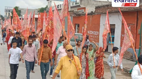 शाकंभरी दरबार में श्रद्धालुओं ने किए निशान अर्पित