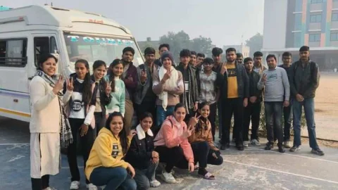 शैक्षणिक भ्रमण से लौटा प्रिंस इंटरनेशनल के विद्यार्थियों का दल