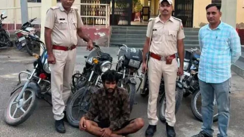 पुलिस ने शातिर चोर को दबोचा, चोरी की पांच बाइक बरामद की