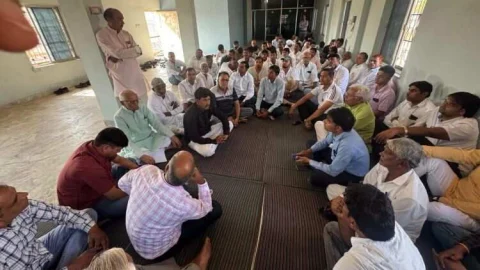 सड़क हादसे में मृतकों को कांग्रेस ने दी सामूहिक श्रद्धांजलि