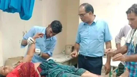 आवारा कुत्ते ने तीन लोगों पर किया हमला