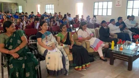 ज्योति विद्यापीठ सीनियर सेकेंडरी स्कूल बगड़ में सेमीनार आयोजित