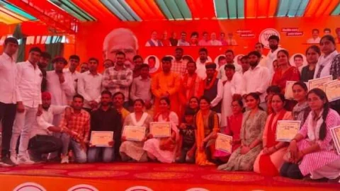 विश्व स्वास्थ्य दिवस पर राजस्थान योग शिक्षक संघर्ष समिति ने योग शिक्षकों का किया सम्मान