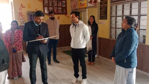 राजकीय सम्प्रेषण एवं किशोर गृह का निरीक्षण