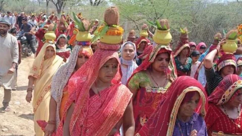 कोटड़ी लुहारवास के झोपड़िया आश्रम में निकली ऐतिहासिक कलश यात्रा