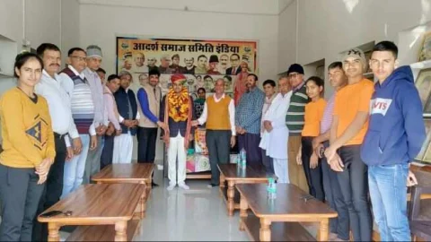 गजेंद्र शर्मा का RAS में चयन होने पर सूरजगढ़ में किया सम्मान