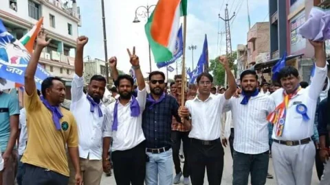 चूरू बंद को कांग्रेस कार्यकर्ताओं एवं पदाधिकारीयों ने दिया समर्थन