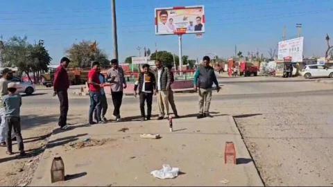 दिल्ली में भाजपा जीत पर तारानगर में भाजपाइयों ने मनाया जश्न