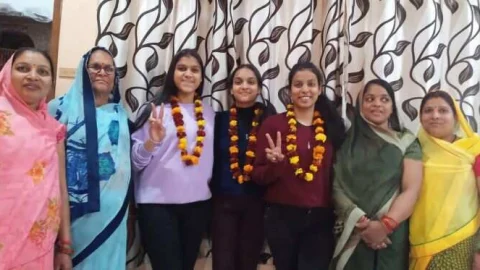 एक परिवार की तीन बेटियों ने पहले प्रयास में सीए फाउंडेशन परीक्षा में मारी बाजी