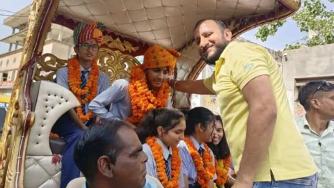 स्वामी समाज व गौ संवर्धन संस्थान ने किया चेतन स्वामी का अभिनंदन