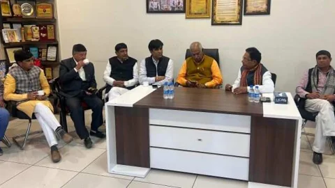 जयपुर में प्रधानमंत्री की सभा को लेकर झुंझुनू में बैठक संपन्न