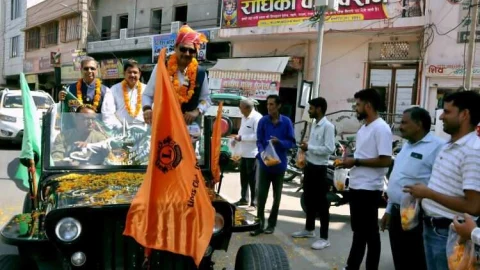 प्रांतपाल ओपी गग्गड के नेतृत्व में झुंझुनू पहुंची सद्भावना कार रैली का शानदार स्वागत