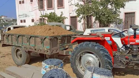 जिला प्रशासन ने की अवैध खनन गतिविधियों के खिलाफ दांतारामगढ़ में कार्यवाही