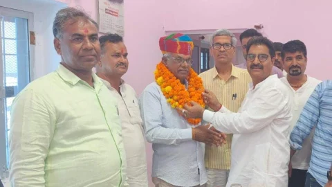 केशर सिंह खीचड़ ने संभाला दांतारामगढ़ एसीबीईओ का पदभार