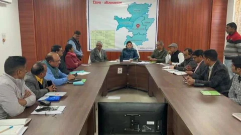 जिला कलक्टर की अध्यक्षता में हुई जिला स्तरीय जनसुनवाई