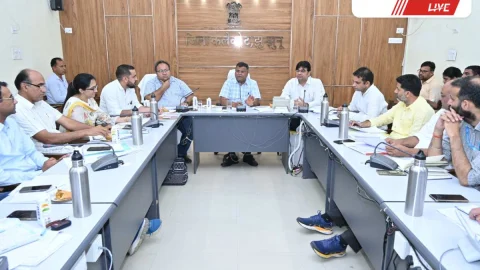 Jhunjhunu News – झुंझुनूं स्वास्थ्य समिति बैठक,संस्थागत प्रसव घटने पर चेतावनी