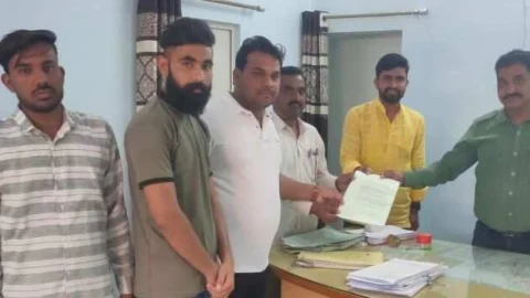 मांग : महात्मा ज्योतिबा फुले जयंती पर सार्वजनिक अवकाश की घोषणा करें सरकार