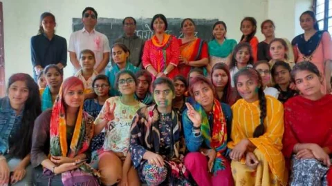 राजकीय कन्या महाविद्यालय अलसीसर में फागोत्सव का आयोजन