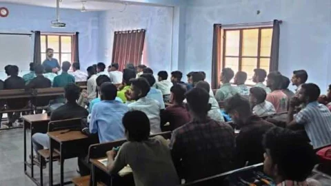 SMTI प्लेसमेंट में 82 प्रशिक्षणार्थियों का चयन