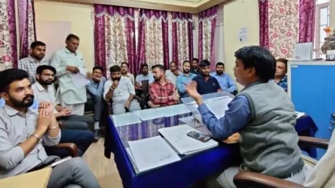 परिवहन विभाग ने की डीलर्स एवं ई-मित्र संचालकों के साथ बैठक