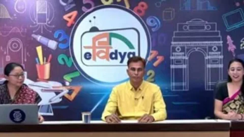 झुन्झुनू का बेटा प्रिंसिपल जयसिंह चाहर राष्ट्रीय कार्यक्रम में