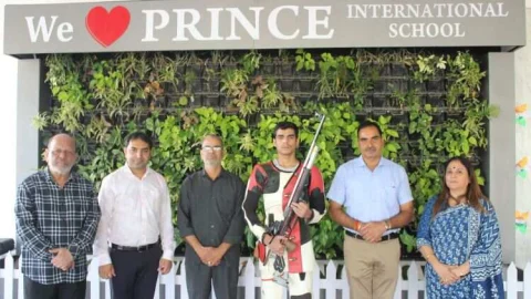 प्रिन्स के अभिषेक का राष्ट्रीय राइफल शूटिंग पदक के साथ आर्मी में चयन