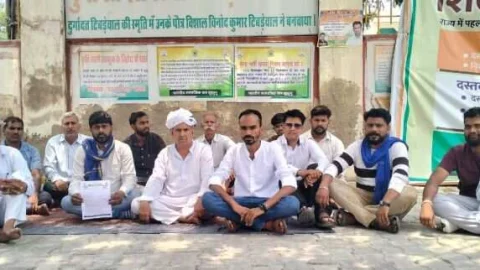 आजाद समाज पार्टी एवं भीम आर्मी ने राष्ट्रपति के नाम सौंपा ज्ञापन