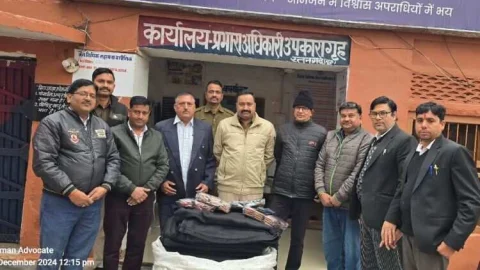 उपकारागृह में सर्दी से बचाव के लिए बंदियों को बांटे कंबल