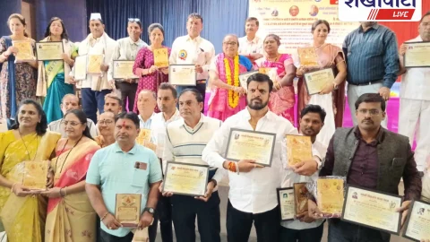 Sikar News: डॉ. एस के फगेड़िया दिव्य रत्न अवॉर्ड से सम्मानित