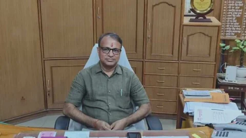 झुंझुनू जिला कलेक्टर बचनेश अग्रवाल का मॉनिटरिंग का नायाब तरीका