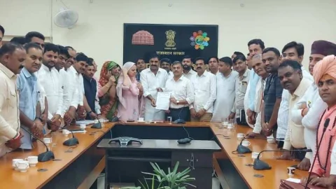 प्रधान संघ के अध्यक्ष सुंडा के साथ हुई कमिश्नर रवि जैन की महत्वपूर्ण बैठक