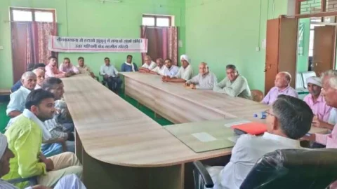 नीमकाथाना जिला से हटाओ झुंझुंनू में मिलाओ संघर्ष समिति उतर पश्चिमी क्षेत्र खेतङी की बैठक संपन्न