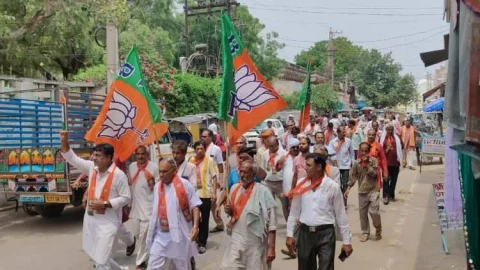 नगरपालिका में हो रहे भ्रष्टाचार के खिलाफ भाजपा कार्यकर्ताओं ने किया प्रदर्शन